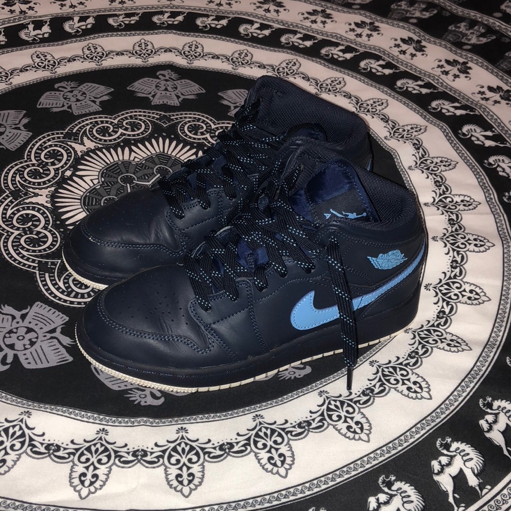 Nike Air Jordan’s! Navy high top shoes. YOUTH